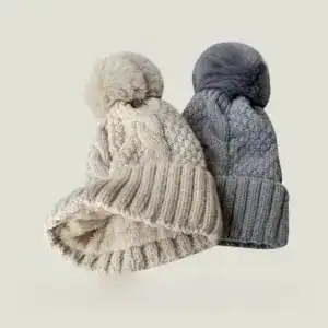 Bonnet Cache Oreille à Pompon