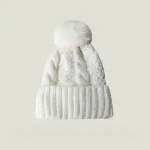 Bonnet Cache Oreille à Pompon